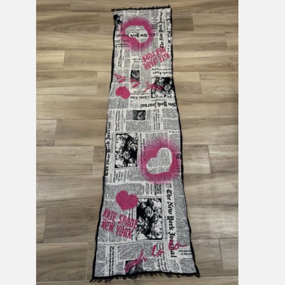 Kate Spade New York Scarf Wrap Rectangle Newspaper Designer Contemporary Heart - Picture 1 of 6